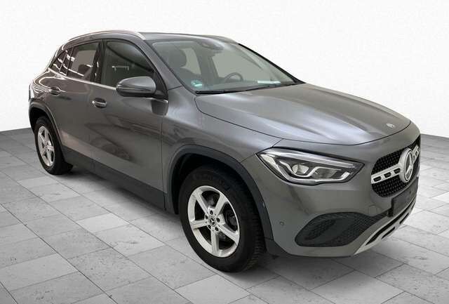 Mercedes-Benz GLA 180 d MBUX*Kamera*LED*Navi*17*DAB*1Hand