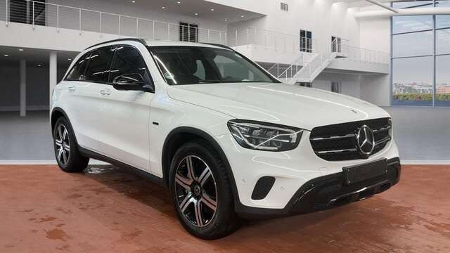 Mercedes-Benz GLC 300 e 360*Distro*LED*Night*19*Virtual*Luftfe