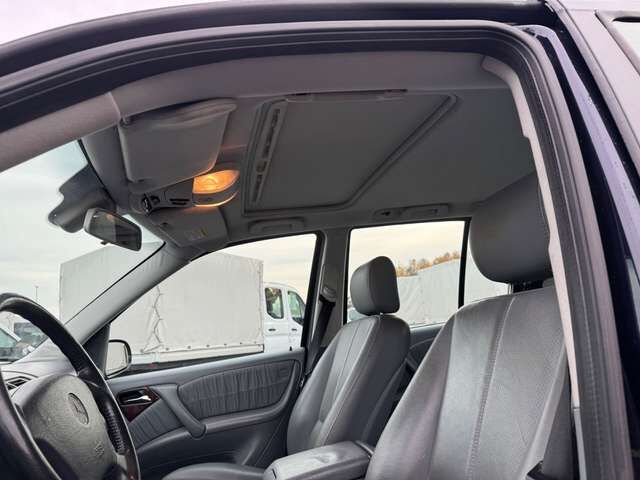 Mercedes-Benz ML 270 CDI AHK*Xenon*Leder*SDACH*SHZ*eleSitze