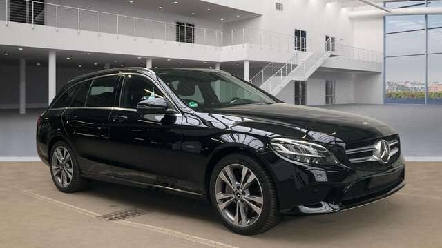 Mercedes-Benz C300 e T AHK*Kamera*LED*18*DAB*Navi*Teillleder