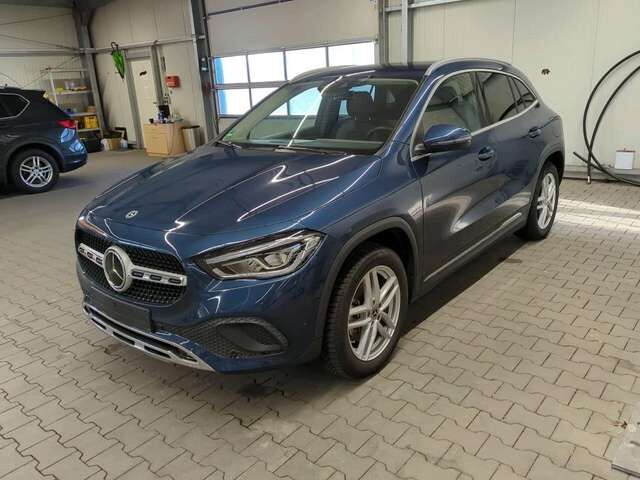 Mercedes-Benz GLA 250 e Distro*Kamera*18*LED*Leder*1Hand