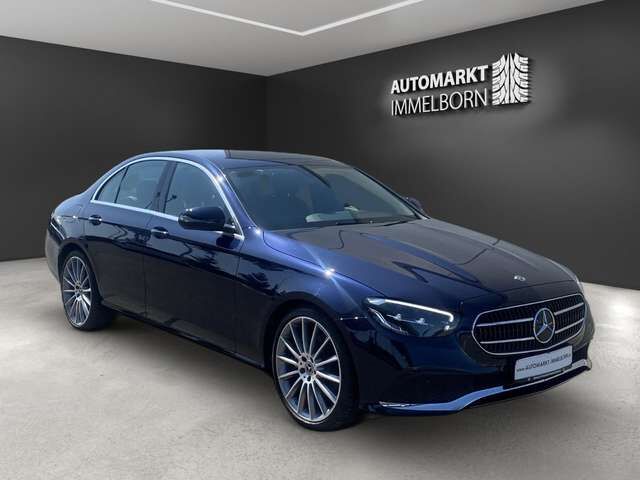 Mercedes-Benz E200 AMG 20*VollLeder*LED*Memory*Wides