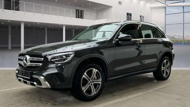 Mercedes-Benz GLC 300 e Panorama*Kamera*LED*Navi*18*DAB*LED