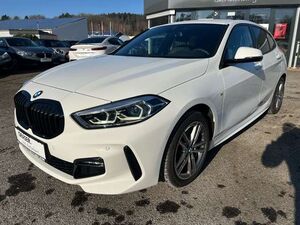 BMW 118 i M SPORT ANHÄNGEKUPPLUNG UPE: *46.850,--