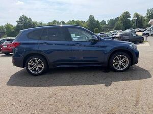 BMW X1 xDrive18d Sport Line Navi DAB LED RFK Shz