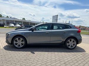 Volvo V40 Cross Country Summum NUR HÄNDLER u. EXPORT