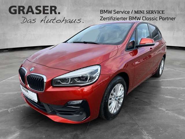 BMW 220 i Active Tourer Advantage ACC RFK Navi Shz LED