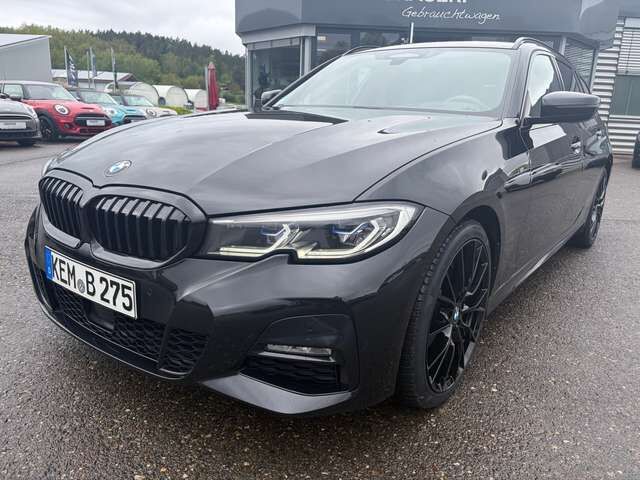 BMW 330 d xDrive M Sport HUD+LASER+PANO Head-Up HiFi
