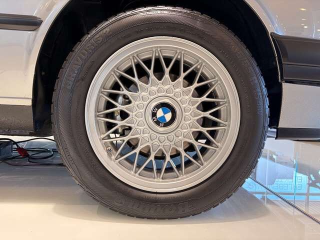 BMW 325 i 1. Hand / Unfallfrei / Sportsitze / Schiebedach