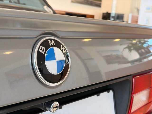 BMW 325 i 1. Hand / Unfallfrei / Sportsitze / Schiebedach