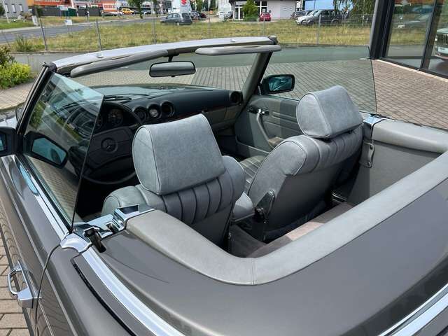 Mercedes-Benz SL 380 380 SL Classic-Data 2+, charakterstarker V8