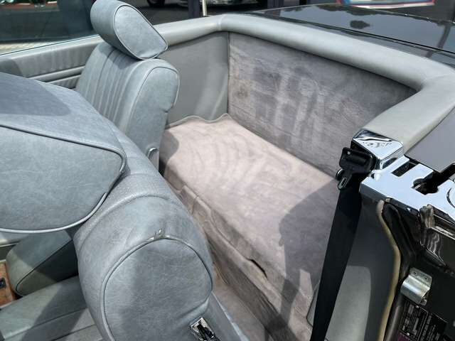 Mercedes-Benz SL 380 380 SL Classic-Data 2+, charakterstarker V8