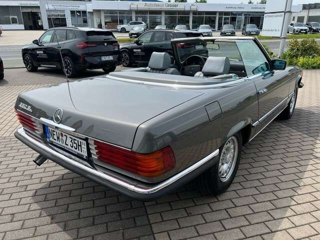 Mercedes-Benz SL 380 380 SL Classic-Data 2+, charakterstarker V8