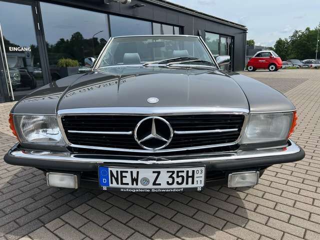 Mercedes-Benz SL 380 380 SL Classic-Data 2+, charakterstarker V8