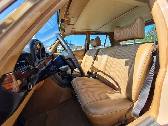 Mercedes-Benz S280 280 S 1. FAMILIEN-HAND ORIGINAL KILOMETER