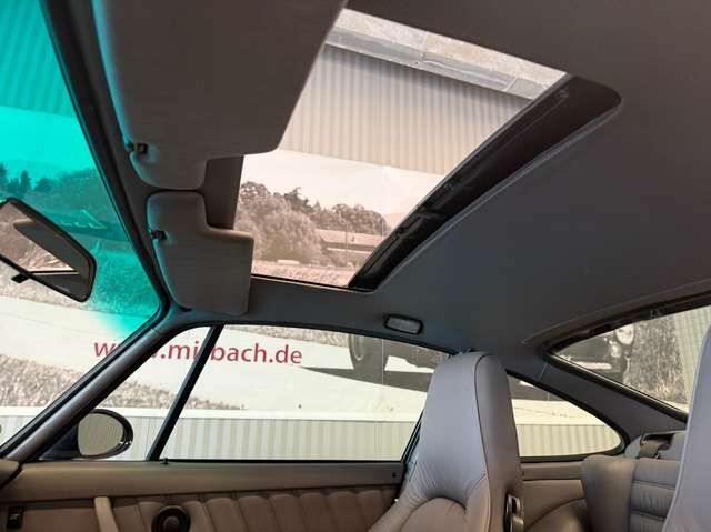 Porsche 964 911 Carrera 4 Coupe