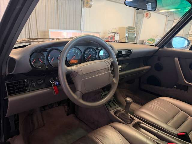 Porsche 964 911 Carrera 4 Coupe