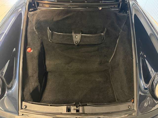 Porsche 964 911 Carrera 4 Coupe