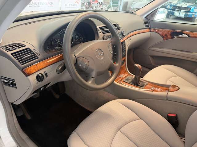 Mercedes-Benz E200 E 200 Kompressor (211.042) - 2. Hand!