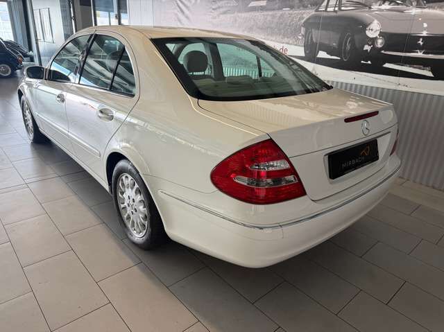 Mercedes-Benz E200 E 200 Kompressor (211.042) - 2. Hand!