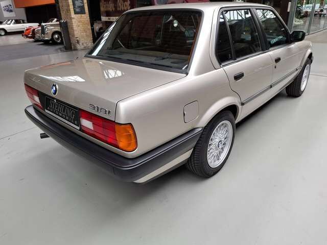 BMW 318 318i