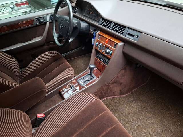 Mercedes-Benz CE 230 W124 C