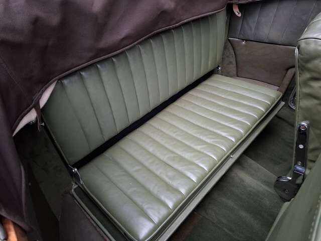 Mercedes-Benz 220 Cabriolet A