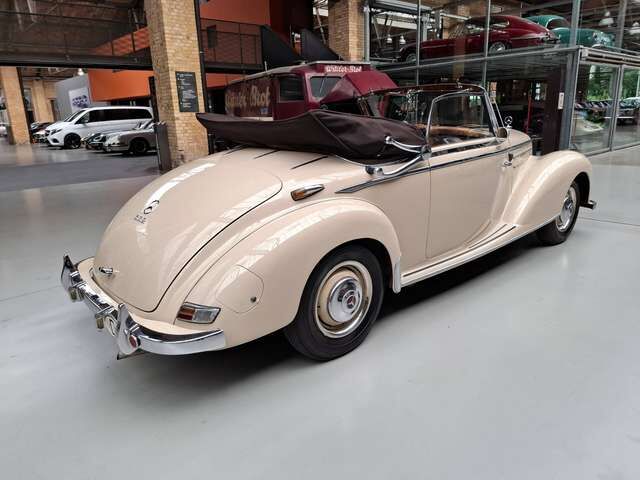 Mercedes-Benz 220 Cabriolet A