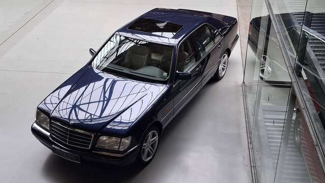 Mercedes-Benz S400