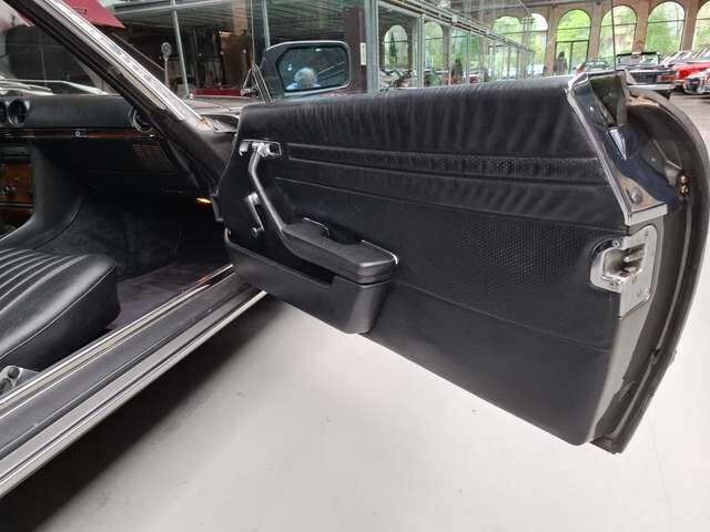 Mercedes-Benz SL 280 R107