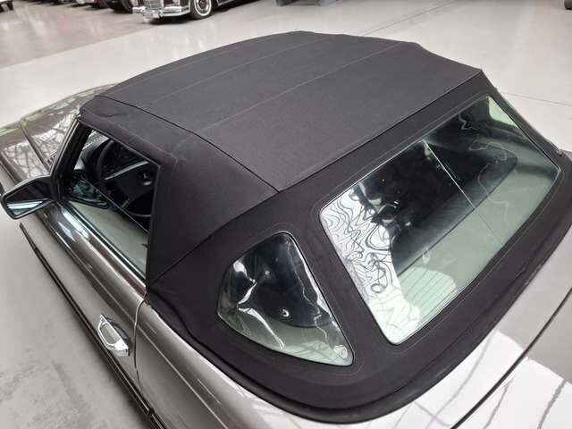 Mercedes-Benz SL 280 R107