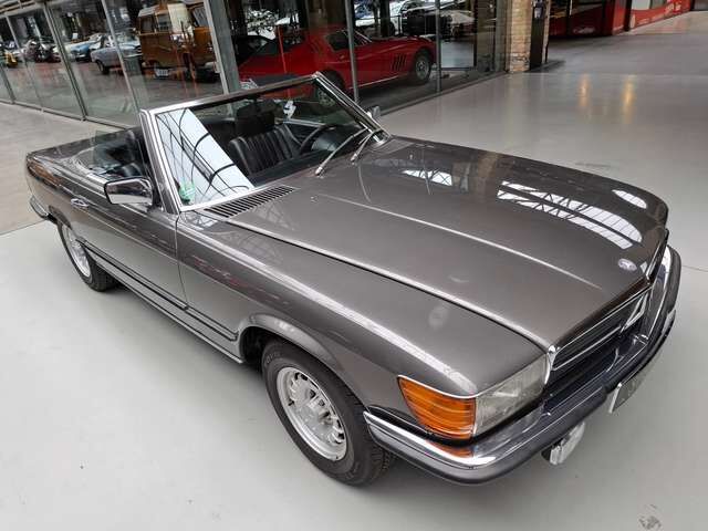 Mercedes-Benz SL 280 R107