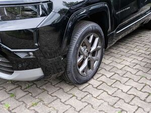 Jeep Compass E-Hybrid First Edition Premium & Sicherheitspaket