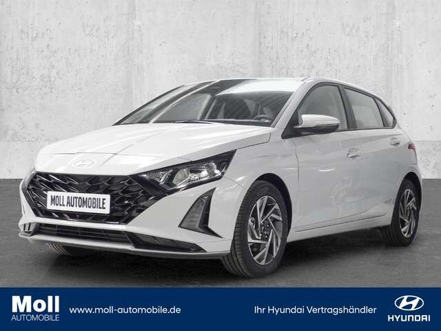 Hyundai i20 Trend Bose Navi Digitales Cockpit Apple CarPlay An