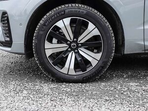 Volvo XC60 Plus Dark Recharge Plug-In Hybrid AWD T8 Twin Engi