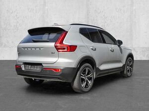 Volvo XC40 Plus Dark 2WD Digitales Cockpit Memory Sitze Sound