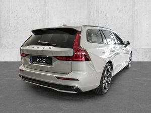Volvo V60 B4 Benzin Plus Dark 360°Kamera Winter-Paket Buisne