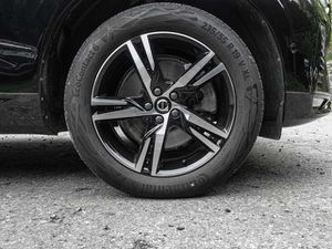 Volvo XC60 R Design 2WD B4 Digitales Cockpit Memory Sitze Sou