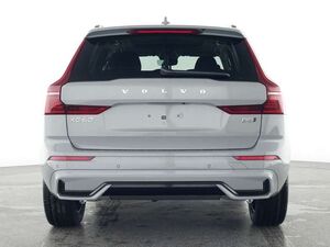Volvo XC60 FACELIFT Plus Dark AWD HUD Digitales Cockpit Memor