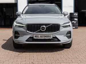 Volvo XC60 Core 2WD AHK Digitales Cockpit Soundsystem LED Kur