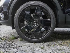 Volvo XC40 Plus Black Edition 2WD El. Panodach Digitales Cock