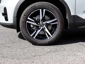 Volvo XC40 Plus Dark 2WD B4 EU6d Navi Digitales Cockpit Memor