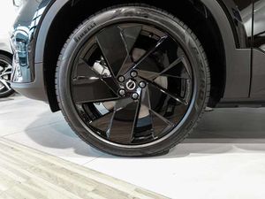 Volvo EX40 185 kW Single Motor Extended Range RWD Plus Black