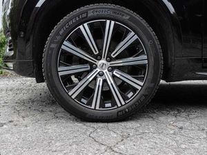 Volvo XC90 Plus Bright B5 AWD 7-Sitzer StandHZG El. Panodach