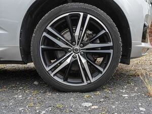 Volvo XC60 R Design AWD StandHZG AHK Navi Digitales Cockpit M