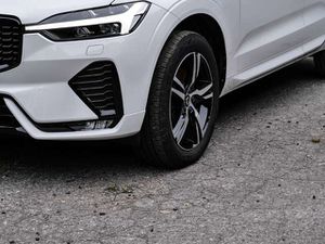 Volvo XC60 R Design 2WD B4 Diesel EU6d AHK El. Panodach Digit