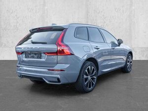 Volvo XC60 Plus Dark 2WD B4 Benzin EU6d Digitales Cockpit Mem