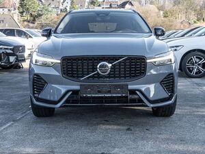 Volvo XC60 Plus Dark 2WD B4 Benzin EU6d Digitales Cockpit Mem