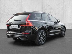 Volvo XC60 Plus Dark 2WD Digitales Cockpit Memory Sitze Sound