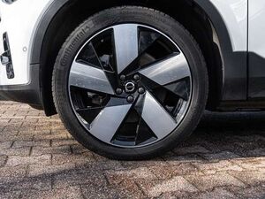 Volvo XC40 Ultimate Recharge Pure Electric AWD Twin StandHZG